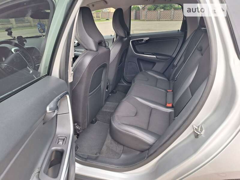 Позашляховик / Кросовер Volvo XC60 2016 в Костопілі