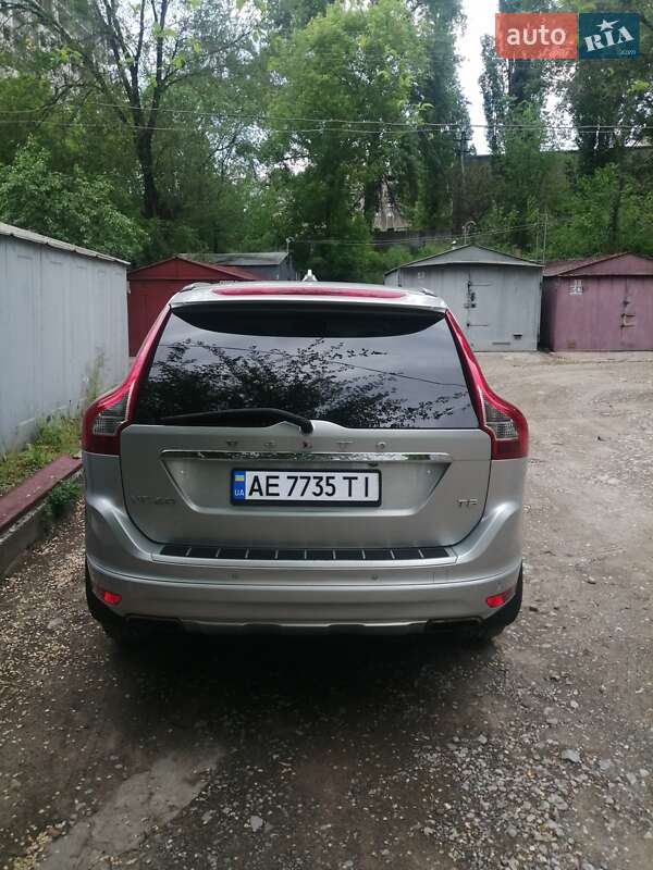 Внедорожник / Кроссовер Volvo XC60 2015 в Днепре