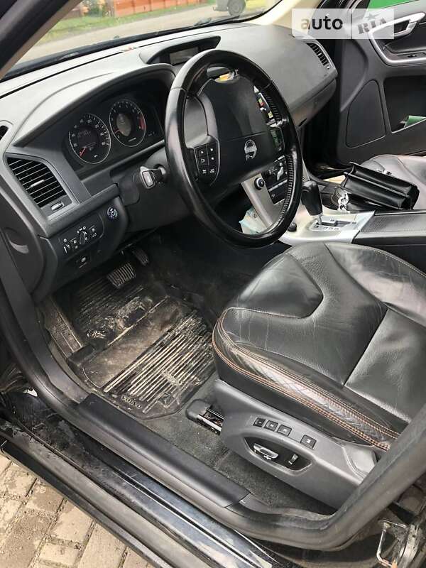 Внедорожник / Кроссовер Volvo XC60 2010 в Луцке