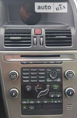 Внедорожник / Кроссовер Volvo XC60 2009 в 
