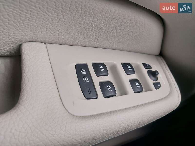 Внедорожник / Кроссовер Volvo XC60 2018 в Днепре фото 23 Внедорожник / Кроссовер Volvo XC60 2018 в Днепре