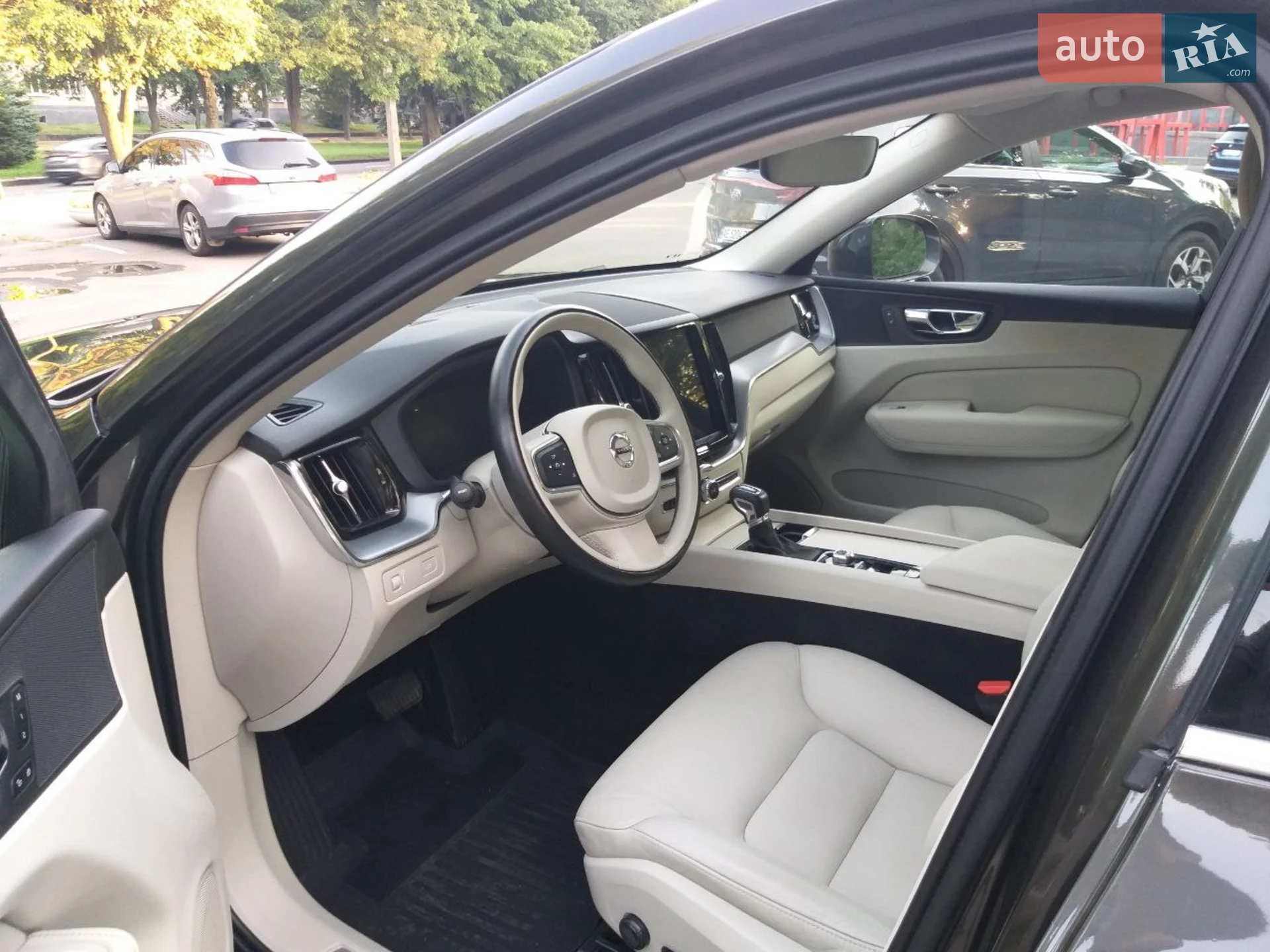 2018 Volvo XC60 - мініатюра 24
