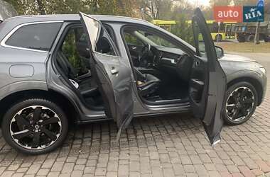 Внедорожник / Кроссовер Volvo XC60 2017 в 
