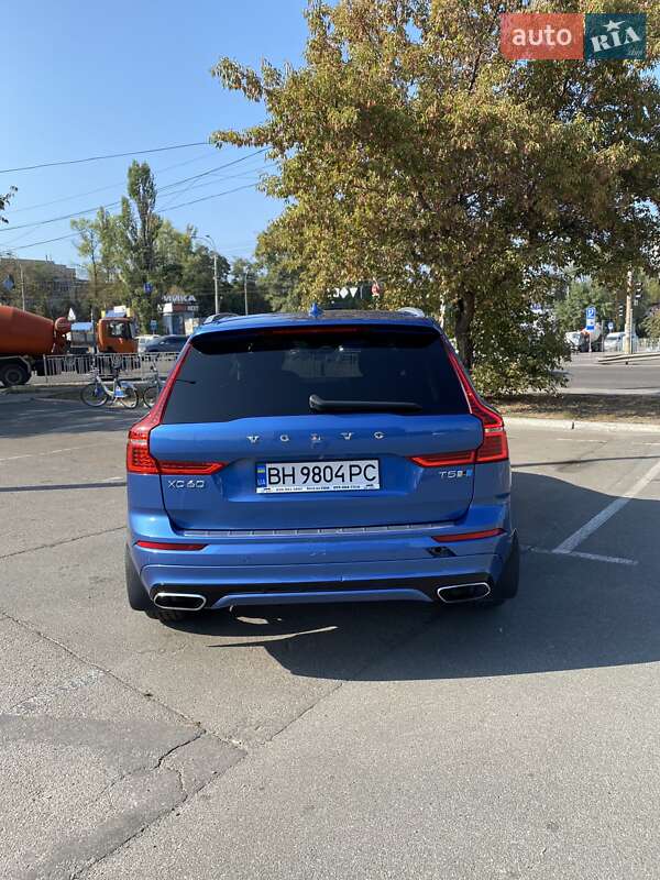 Внедорожник / Кроссовер Volvo XC60 2018 в Киеве
