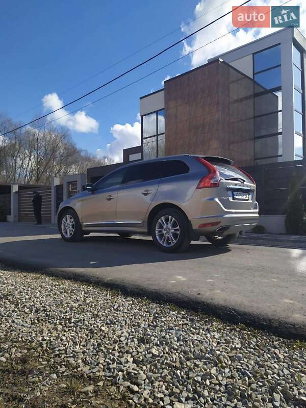 Внедорожник / Кроссовер Volvo XC60 2016 в Ивано-Франковске