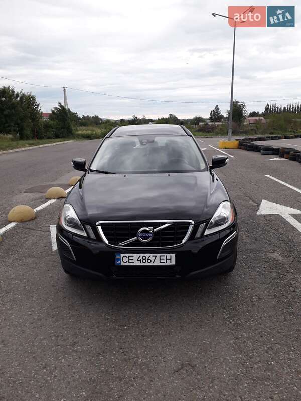 Внедорожник / Кроссовер Volvo XC60 2012 в Черновцах