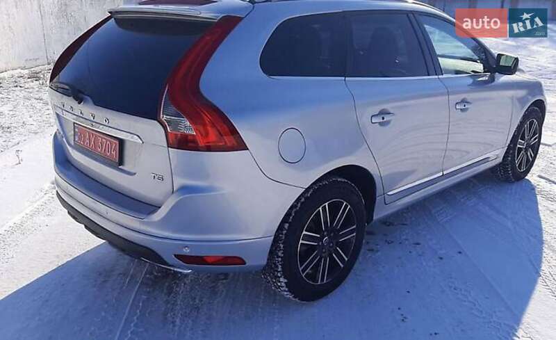 Позашляховик / Кросовер Volvo XC60 2016 в Києві