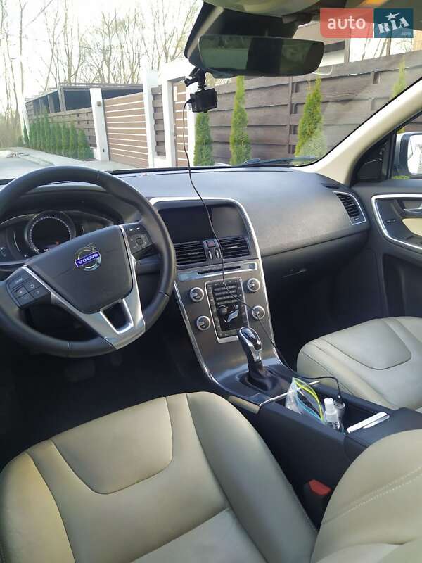 Внедорожник / Кроссовер Volvo XC60 2016 в Ивано-Франковске