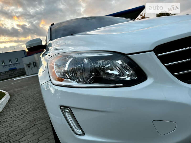 Внедорожник / Кроссовер Volvo XC60 2016 в Ровно