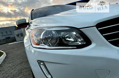 Внедорожник / Кроссовер Volvo XC60 2016 в 