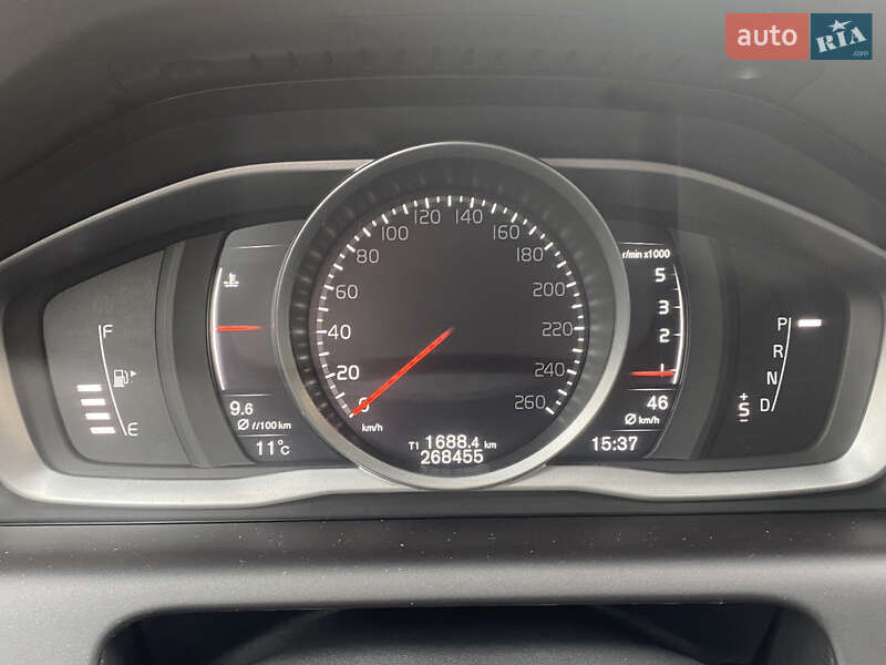 Внедорожник / Кроссовер Volvo XC60 2017 в Василькове