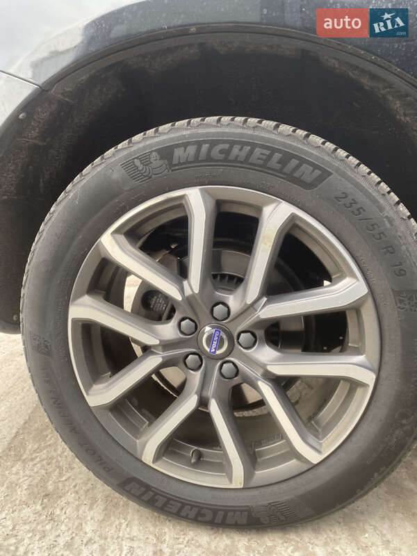 Внедорожник / Кроссовер Volvo XC60 2017 в Василькове