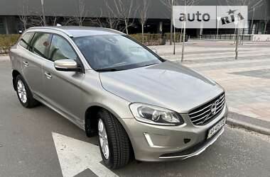 Внедорожник / Кроссовер Volvo XC60 2013 в Киеве