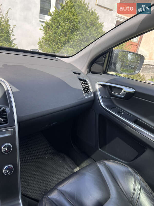 Внедорожник / Кроссовер Volvo XC60 2013 в Львове фото 116 Внедорожник / Кроссовер Volvo XC60 2013 в Львове
