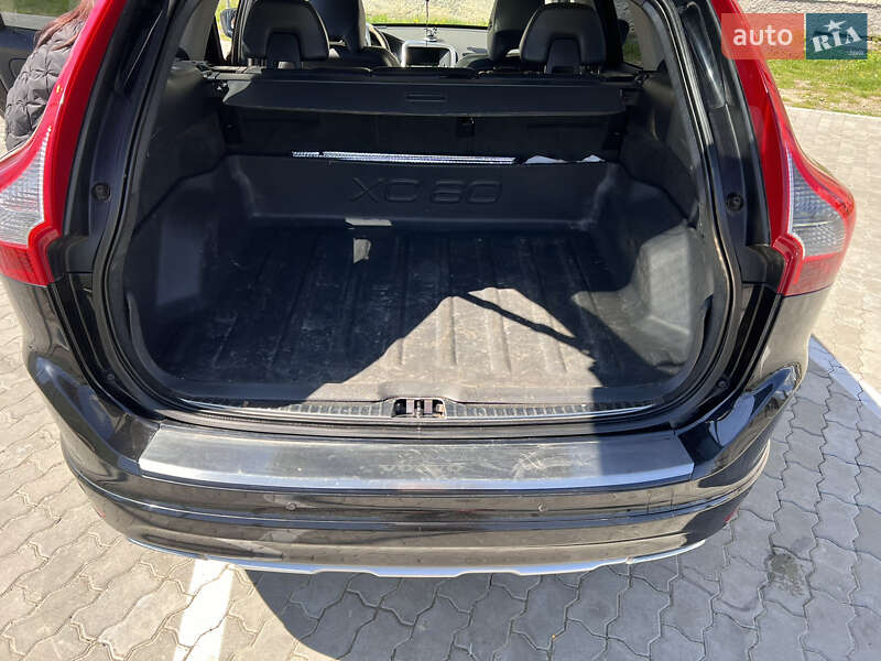 Внедорожник / Кроссовер Volvo XC60 2013 в Львове фото 78 Внедорожник / Кроссовер Volvo XC60 2013 в Львове