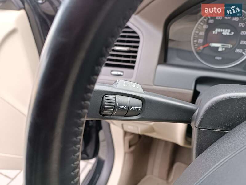 Внедорожник / Кроссовер Volvo XC60 2011 в Дрогобыче