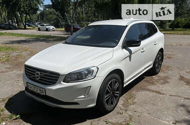 Внедорожник / Кроссовер Volvo XC60 2017 в Киеве