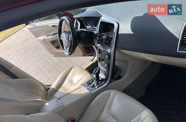 Внедорожник / Кроссовер Volvo XC60 2014 в 