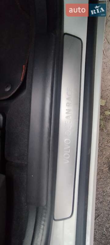 Внедорожник / Кроссовер Volvo XC60 2015 в Баре фото 43 Внедорожник / Кроссовер Volvo XC60 2015 в Баре