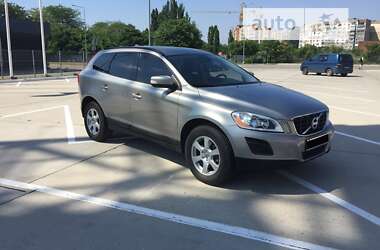 Volvo XC60 2011