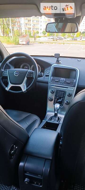 Позашляховик / Кросовер Volvo XC60 2012 в Ірпені