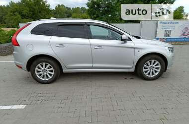 Внедорожник / Кроссовер Volvo XC60 2015 в Черновцах