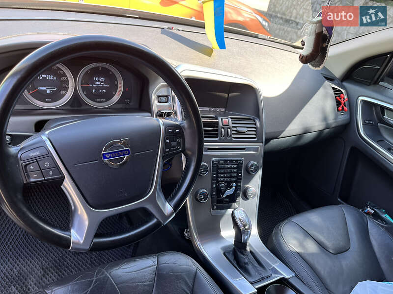 Позашляховик / Кросовер Volvo XC60 2012 в Києві