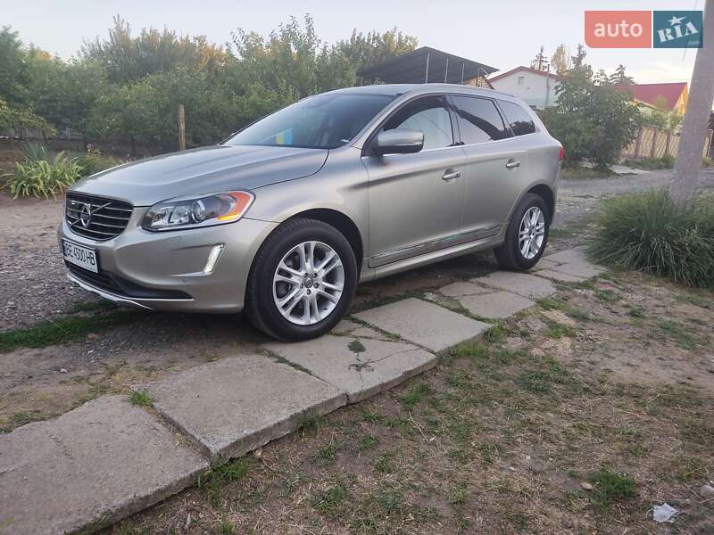 Внедорожник / Кроссовер Volvo XC60 2014 в Николаеве