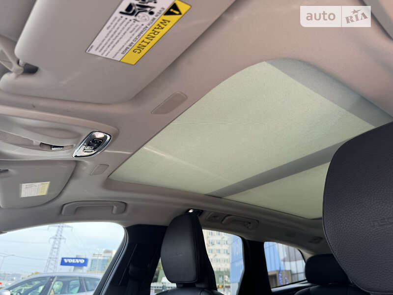 Внедорожник / Кроссовер Volvo XC60 2020 в Днепре