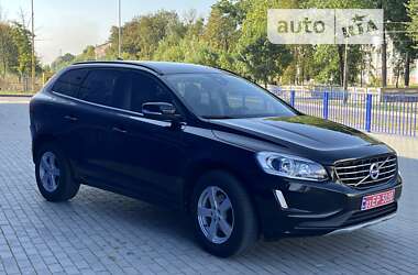 Внедорожник / Кроссовер Volvo XC60 2016 в 