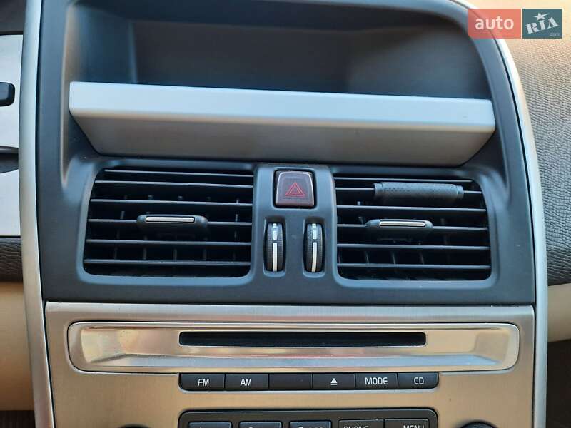 Внедорожник / Кроссовер Volvo XC60 2010 в Луцке