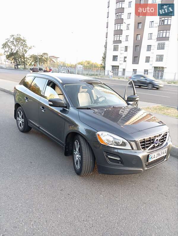 Внедорожник / Кроссовер Volvo XC60 2011 в Харькове