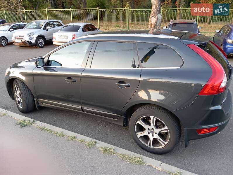 Внедорожник / Кроссовер Volvo XC60 2011 в Харькове