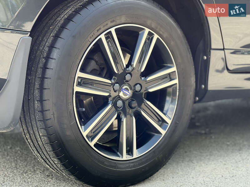 Внедорожник / Кроссовер Volvo XC60 2017 в Киеве фото 14 Внедорожник / Кроссовер Volvo XC60 2017 в Киеве