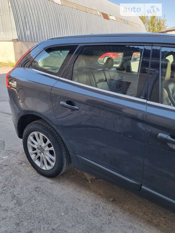 Внедорожник / Кроссовер Volvo XC60 2009 в Луцке