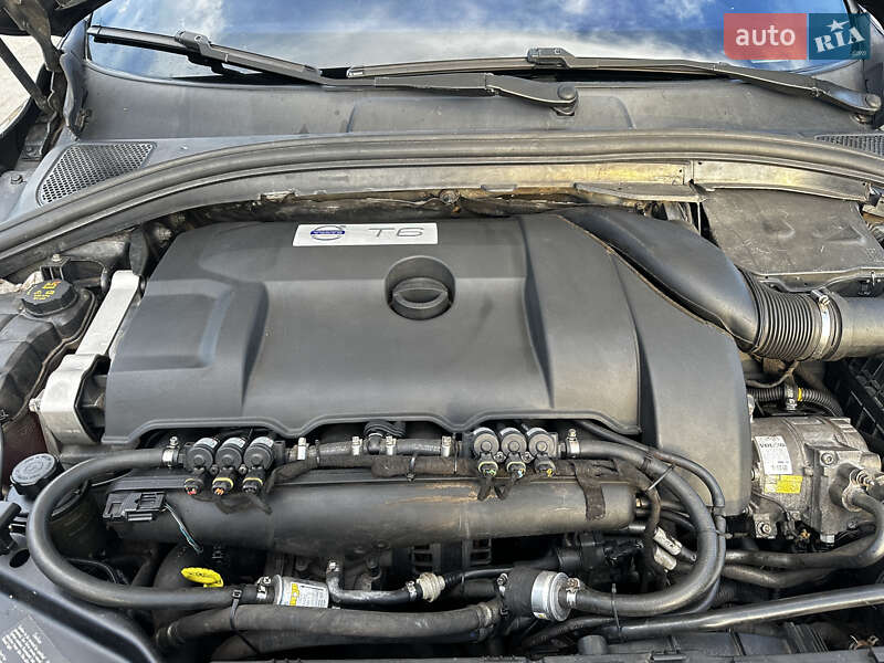 Внедорожник / Кроссовер Volvo XC60 2009 в Киеве