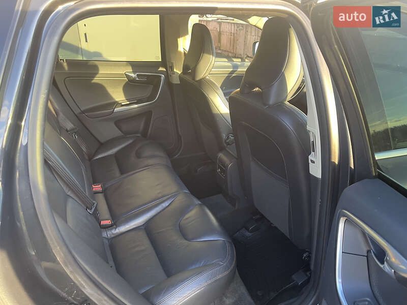 Позашляховик / Кросовер Volvo XC60 2013 в Києві
