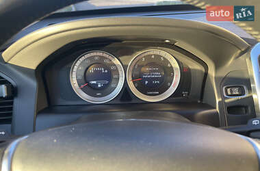 Внедорожник / Кроссовер Volvo XC60 2013 в 