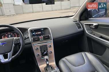 Внедорожник / Кроссовер Volvo XC60 2016 в 