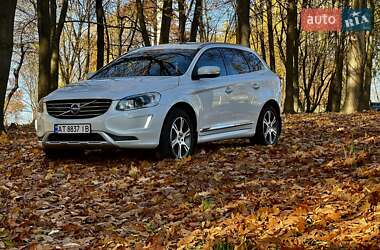 Внедорожник / Кроссовер Volvo XC60 2015 в 