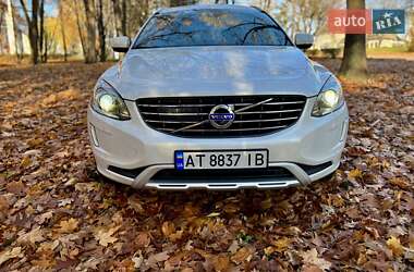 Внедорожник / Кроссовер Volvo XC60 2015 в 