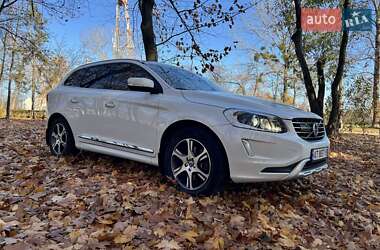 Внедорожник / Кроссовер Volvo XC60 2015 в 