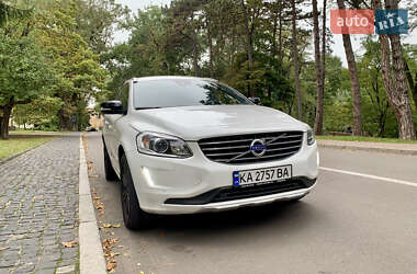 Внедорожник / Кроссовер Volvo XC60 2017 в Киеве