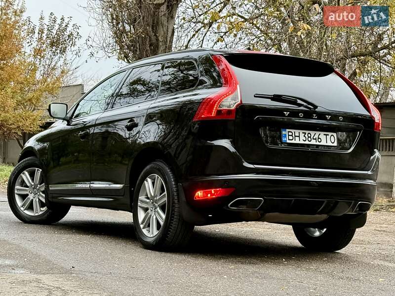 Внедорожник / Кроссовер Volvo XC60 2015 в Одессе