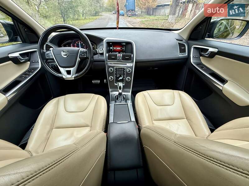 Внедорожник / Кроссовер Volvo XC60 2015 в Одессе