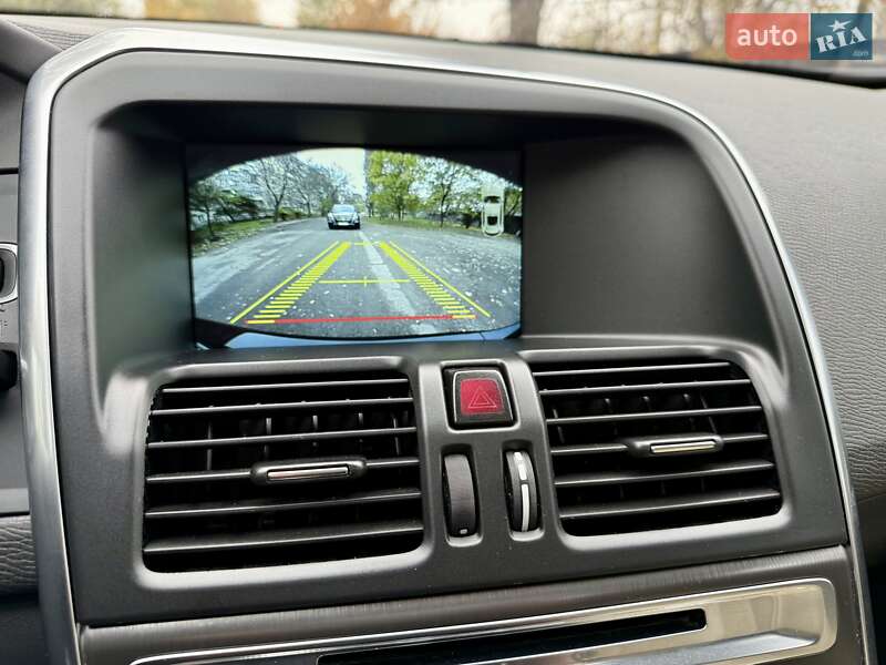Внедорожник / Кроссовер Volvo XC60 2015 в Одессе