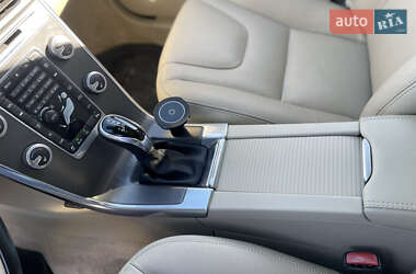 Внедорожник / Кроссовер Volvo XC60 2014 в 