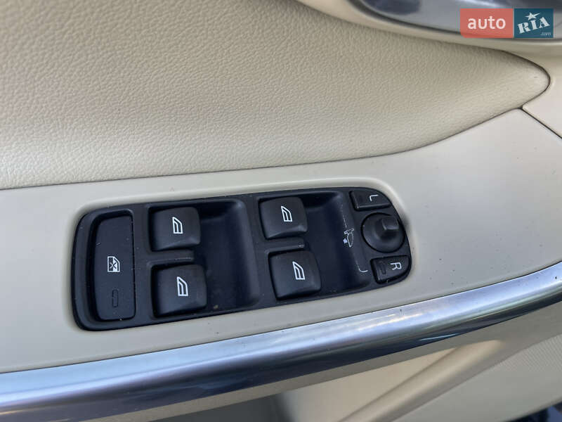 Внедорожник / Кроссовер Volvo XC60 2014 в Львове