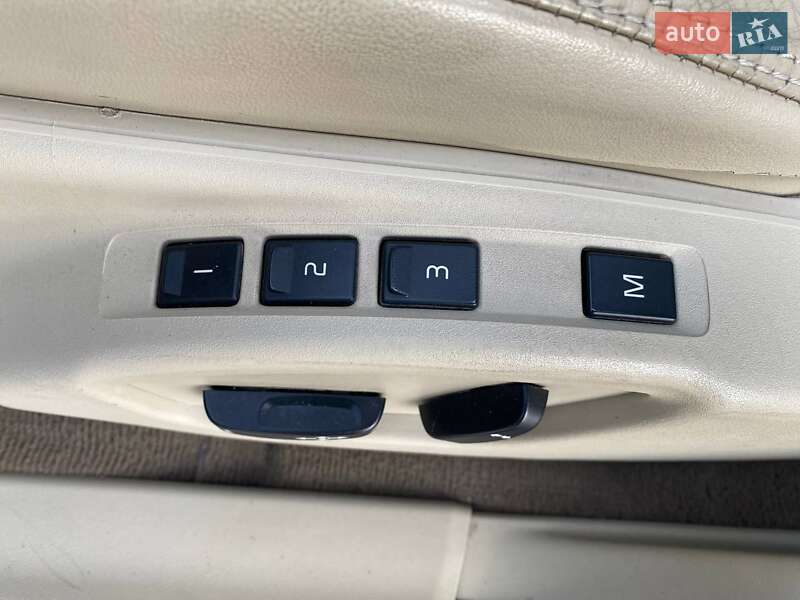 Позашляховик / Кросовер Volvo XC60 2011 в Новояворівську