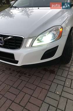 Позашляховик / Кросовер Volvo XC60 2013 в Тернополі